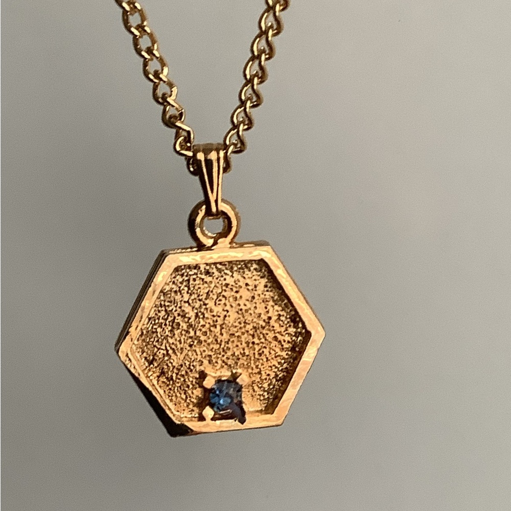 New vintage minimalist December blue zircon birthstone pendant necklace